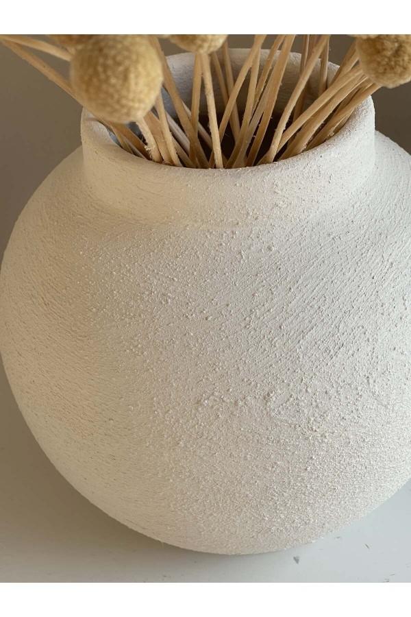 LARA DOKULU VE MAT VAZO