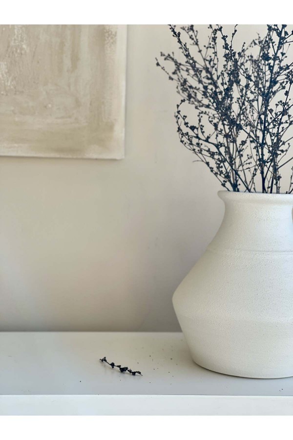 LOCCA DOKULU VE MAT VAZO KIRIK BEYAZ