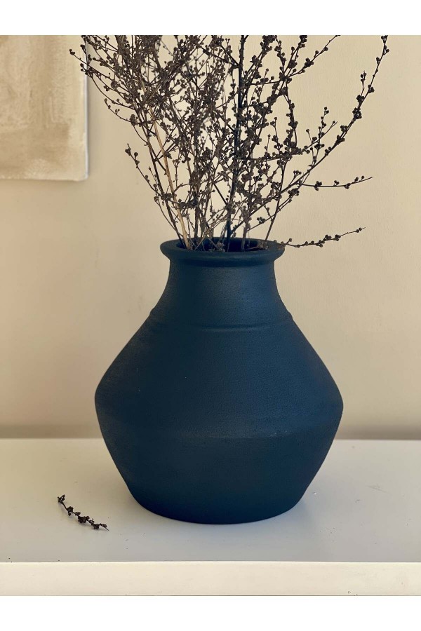 LOCCA DOKULU VE MAT VAZO SİYAH